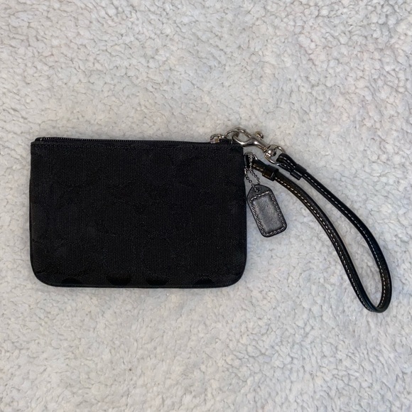 Coach Sig C Black Wristlet - Picture 4 of 13